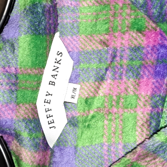 1109 Jeffery Banks Printed Plush Pajama Set - Picture 5 of 10